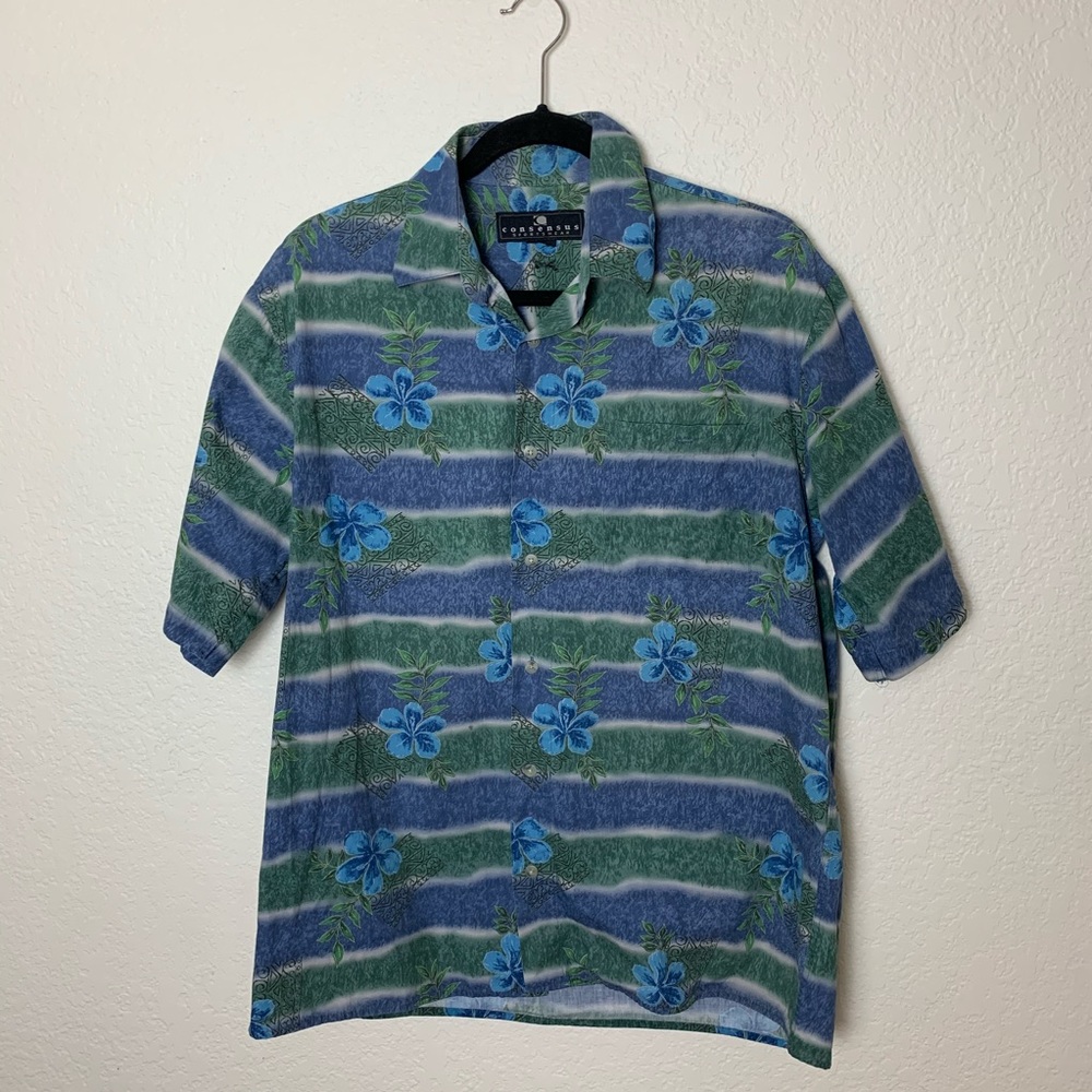 Consensus: Blue Hawaiian Shirt Hibiscus Large